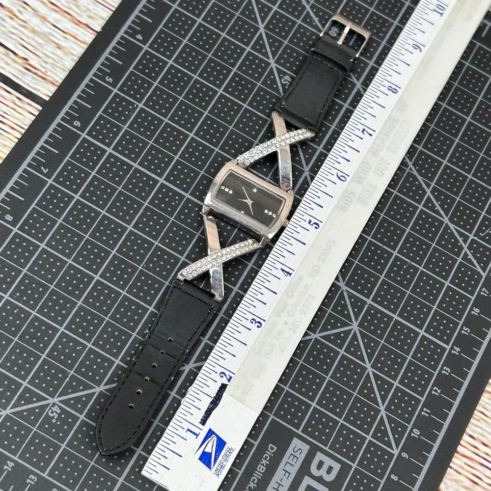 Womens Silver Tone Rhinestone Crisscross‎ Dress Watch Black Dial Japan Movt